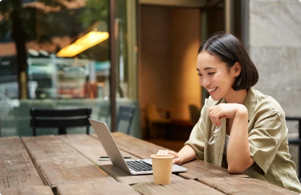 Melhor monitoramento e gerenciamento de pesquisas, permitindo ajustes rápidos.
